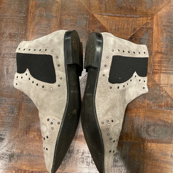 Ivylee  Dee Stud Boot Pointy Flat Ankle Booties In Grey Suede EU 37 US 6.5 - Picture 10 of 16